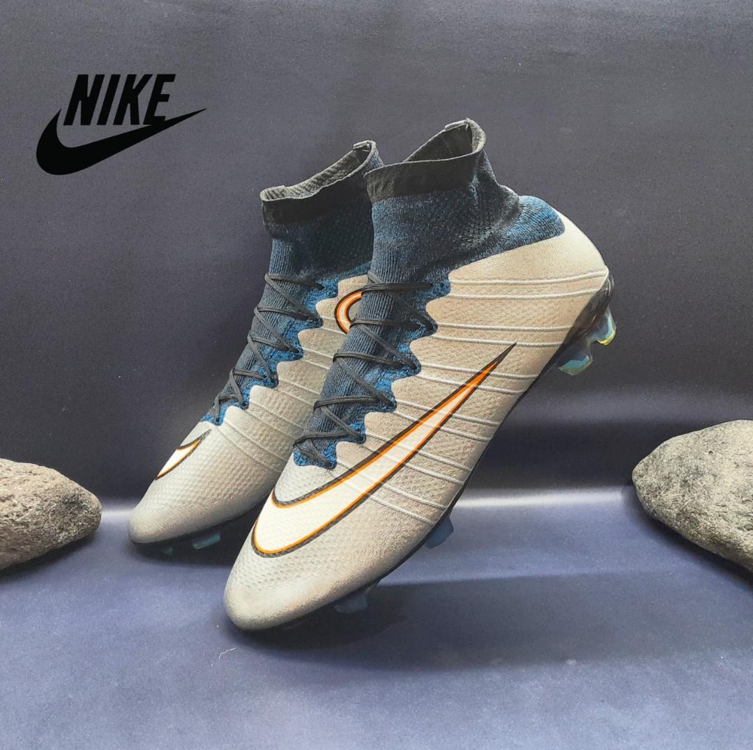 Sepatu Bola Nike Mercurial Superfly CR7 Silver Size 45