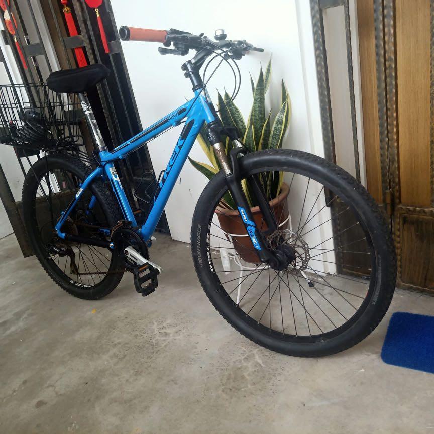 Bontrager Trek. 3500 Disc Size M. Sports Equipment Bicycles