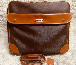 (Category: ) located in . Submitted by sartorial_finds (Listing ID 1145732459, Image 1). Description: .