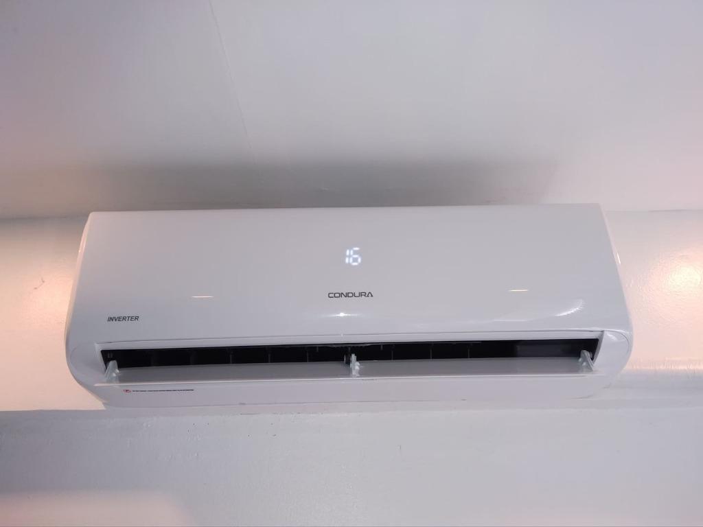 Split type clearance inverter aircon