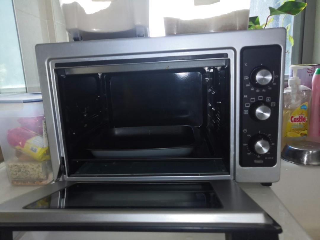 Delonghi OvenConvection + Rotisserie, 家庭電器, 廚房電器, 焗爐及多士爐 Carousell