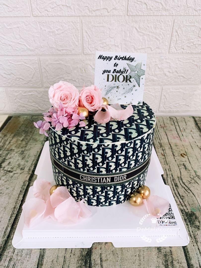 Tổng hợp hơn 74 về birthday cake dior hay nhất - cdgdbentre.edu.vn