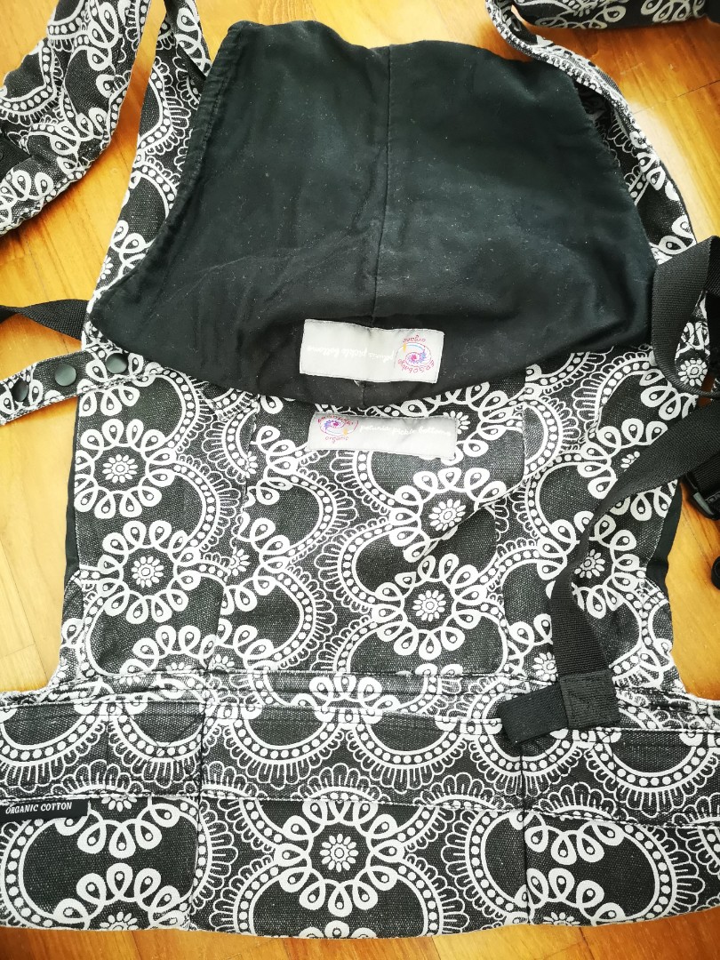 Ergo baby organic, Babies & Kids, Going Out, Carriers & Slings on Carousell