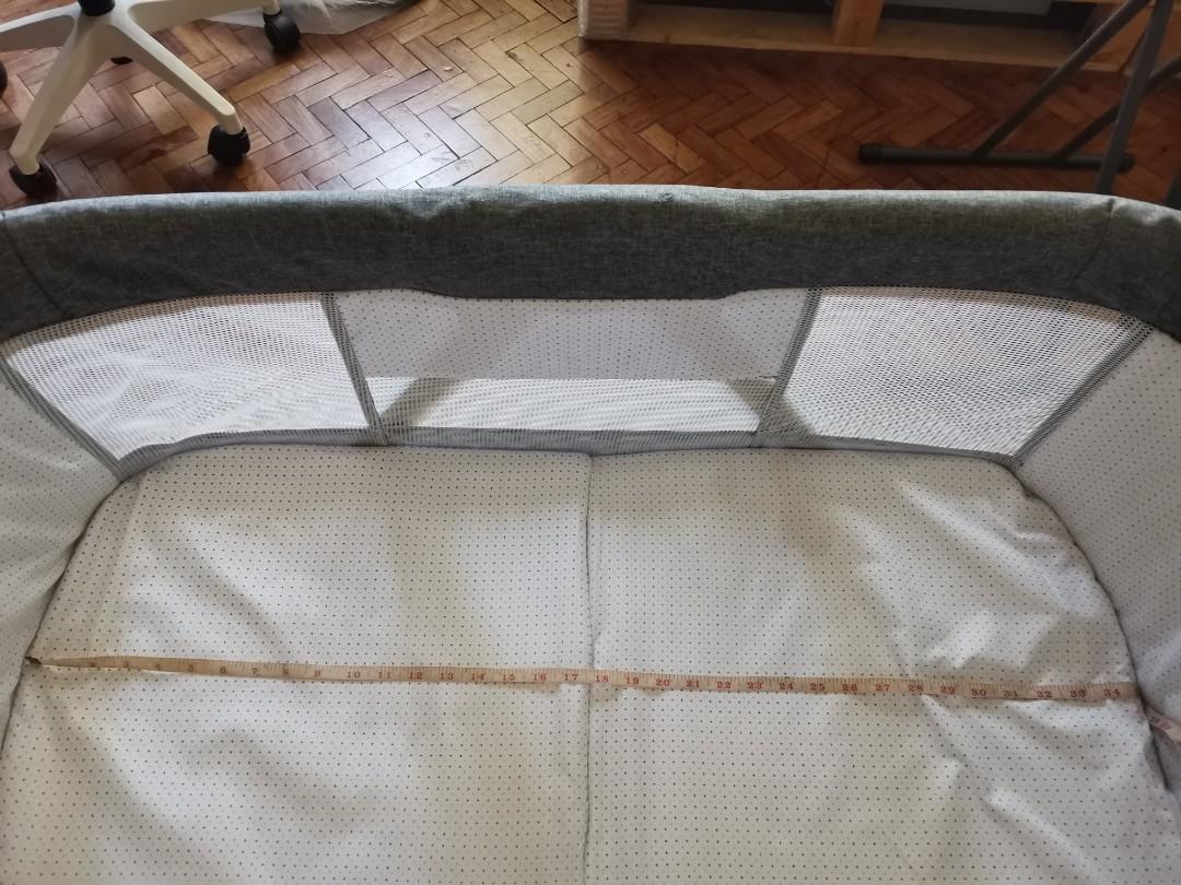 Foldable Crib with wheels, Babies & Kids, Baby Nursery & Kids Furniture