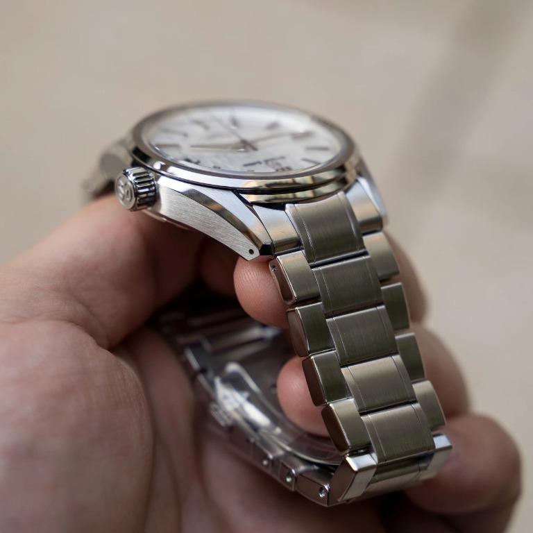 Le club des heureux propriétaires de Grand-Seiko Tome XVI - Page 11 Grand_seiko_slga_009_white_bir_1645778778_14d0aa03_progressive