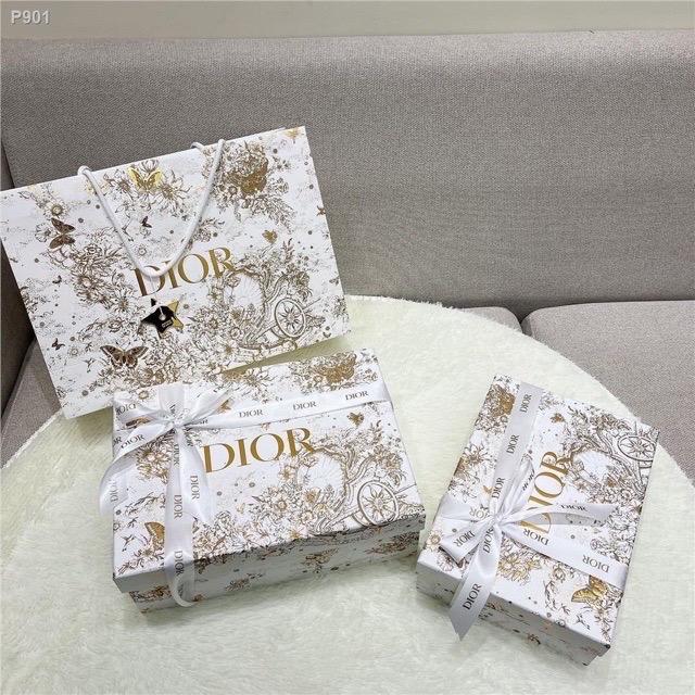 Holiday Dior Box Packaging (Large & Small) (Category: Luxury Accessories) located in Manila. Submitted by designerarchives.ph (Listing ID 1145747190, Image 3). Description: Small - ₱5500 - 30 * 22 * 9.5cm Large - ₱6500 - 40 * 32 * 10cm 15 days ETA Authentic Dior Box .