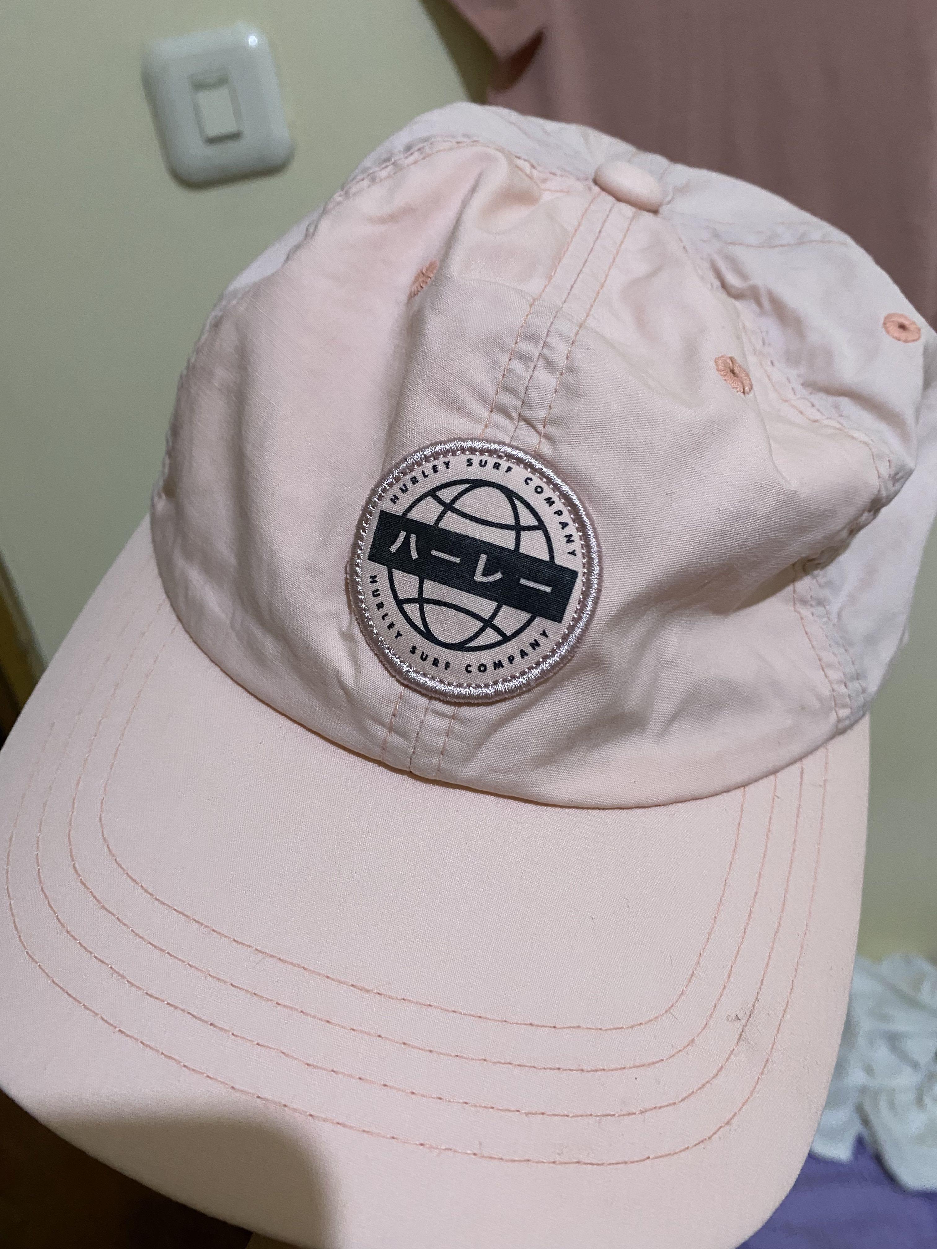 Hurley cap, Fesyen Wanita, Aksesoris di 