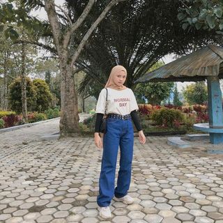 (Kategori: ) berada di . Dikirim oleh cop___or__drop (ID iklan 1145633790, Gambar 1). Deskripsi: .