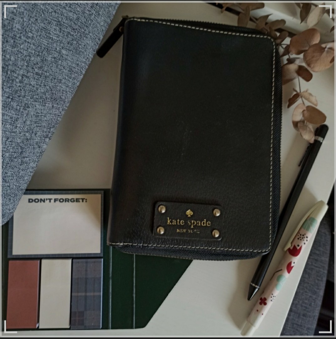 Kate Spade leather planner organizer wallet Women s Fashion