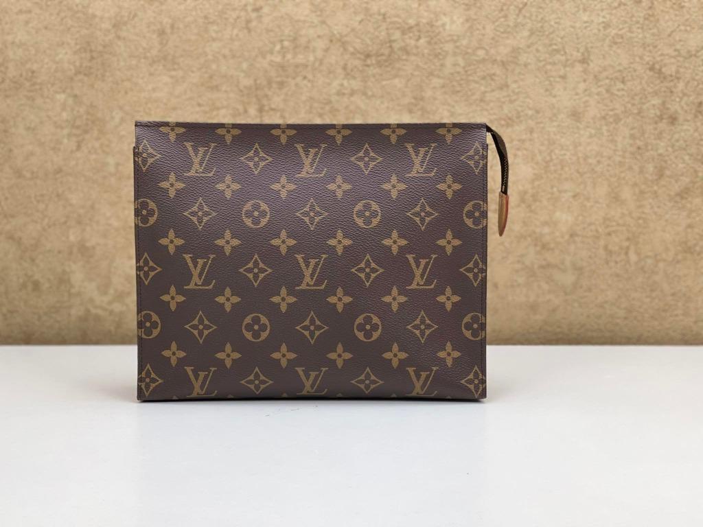 Shop Louis Vuitton MONOGRAM Toiletry pouch 26 (M47542) by