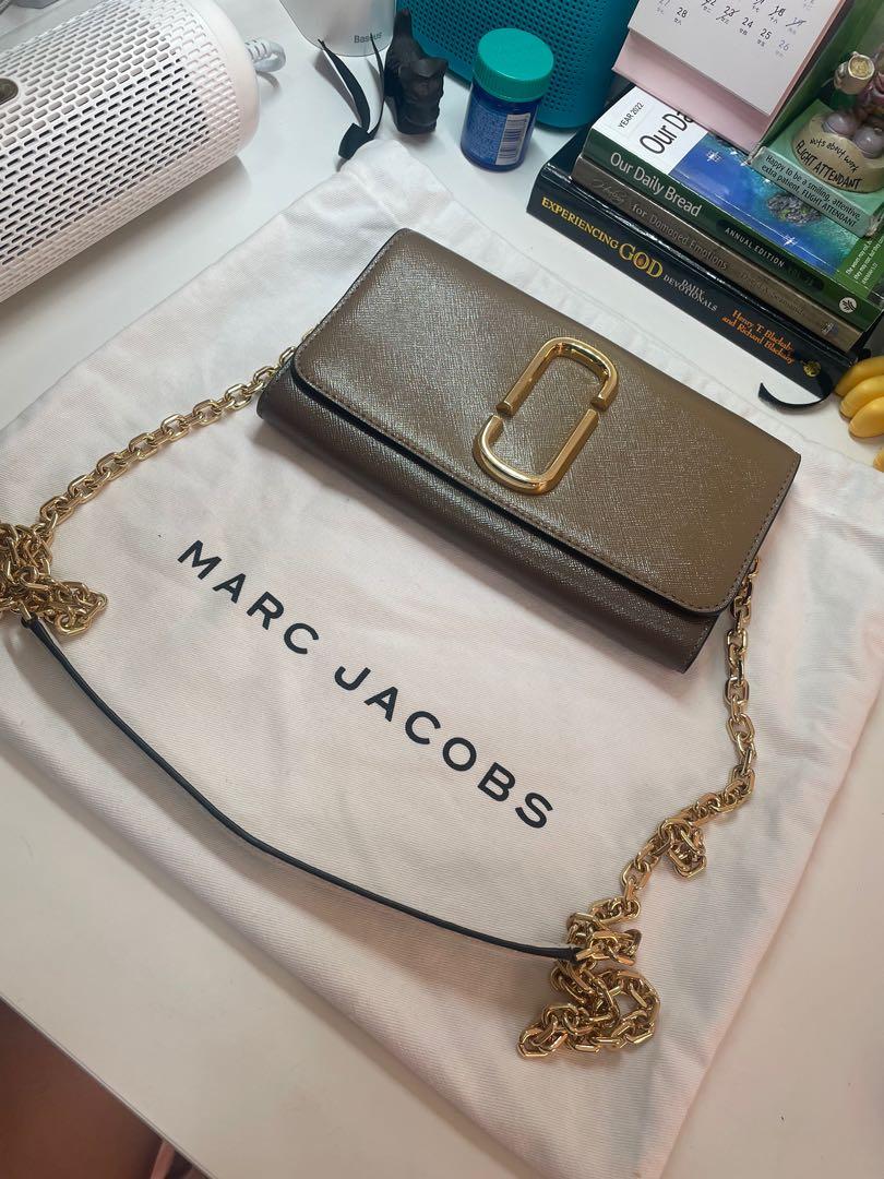 Marc Jacobs WOC, Luxury, Bags & Wallets on Carousell