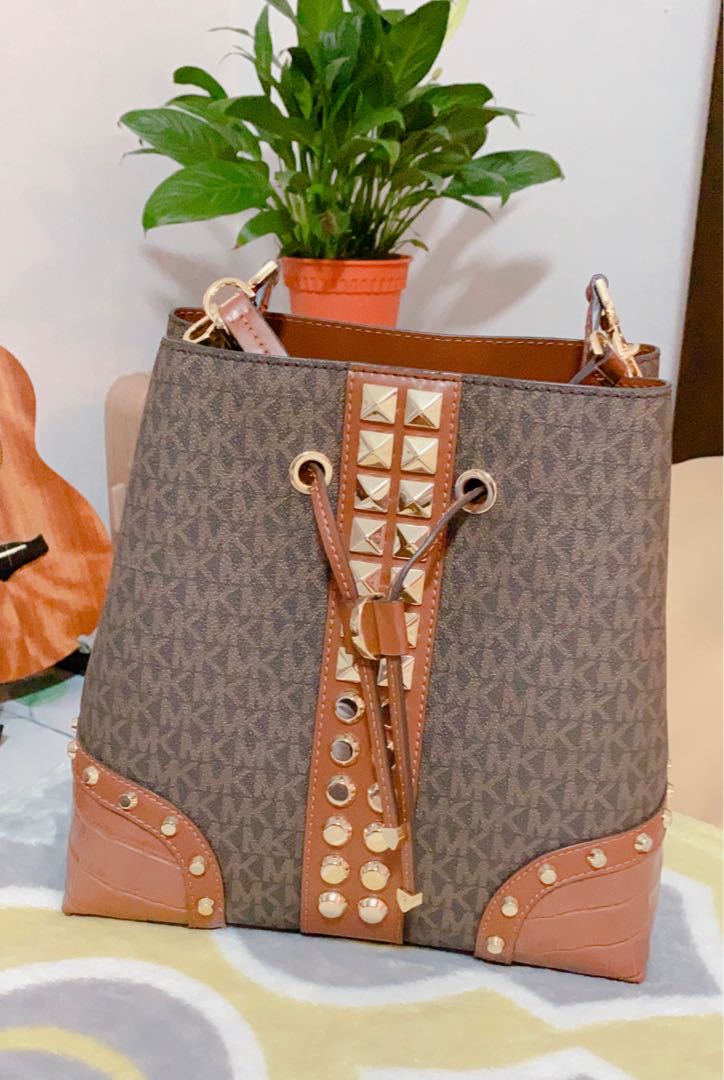 Mk mercer gallery bucket 2025