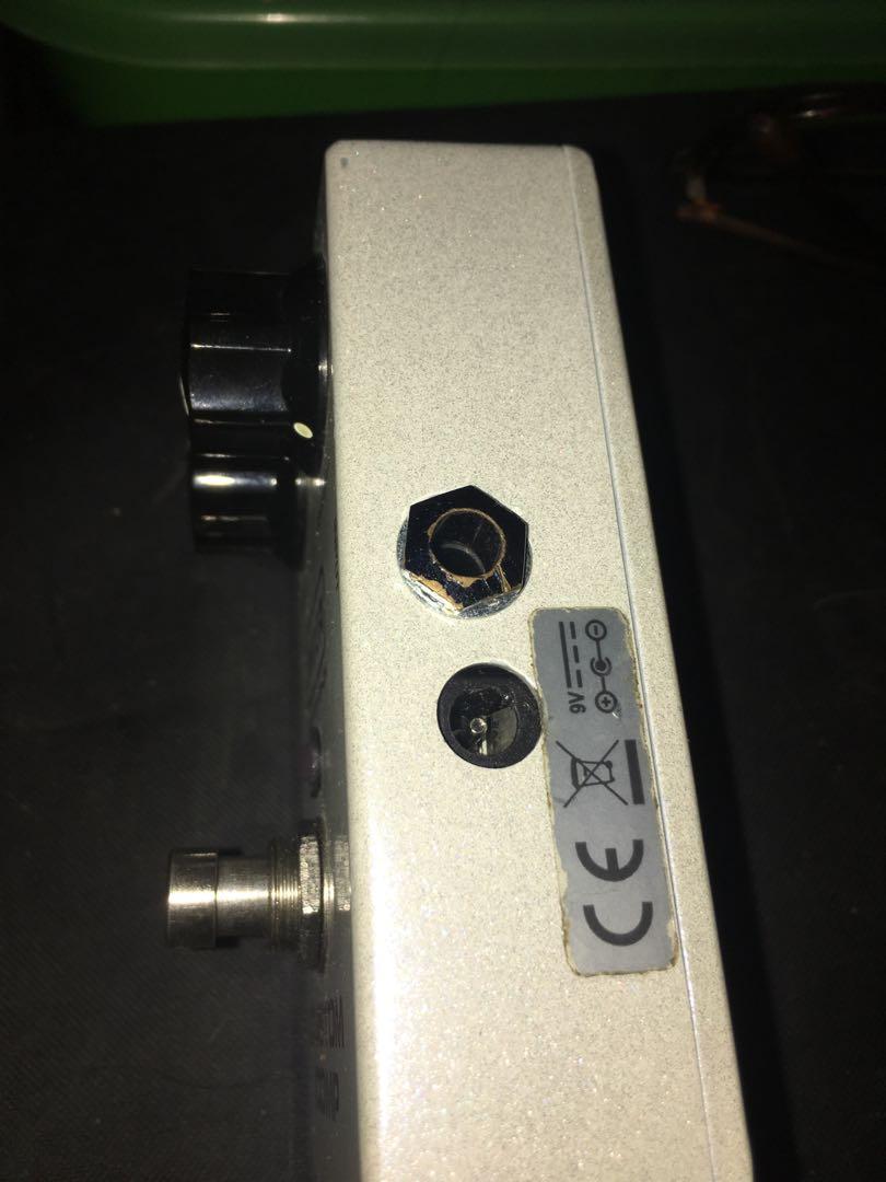 MXR Custom Comp (Category: Music Accessories) located in Quezon City. Submitted by neverfoundland (Listing ID 1145765771, Image 3). Description: Rare Custom guitar effects by MXR With velcro in the bottom ready for your pedal board. Essential rig for musicians and recording artist.