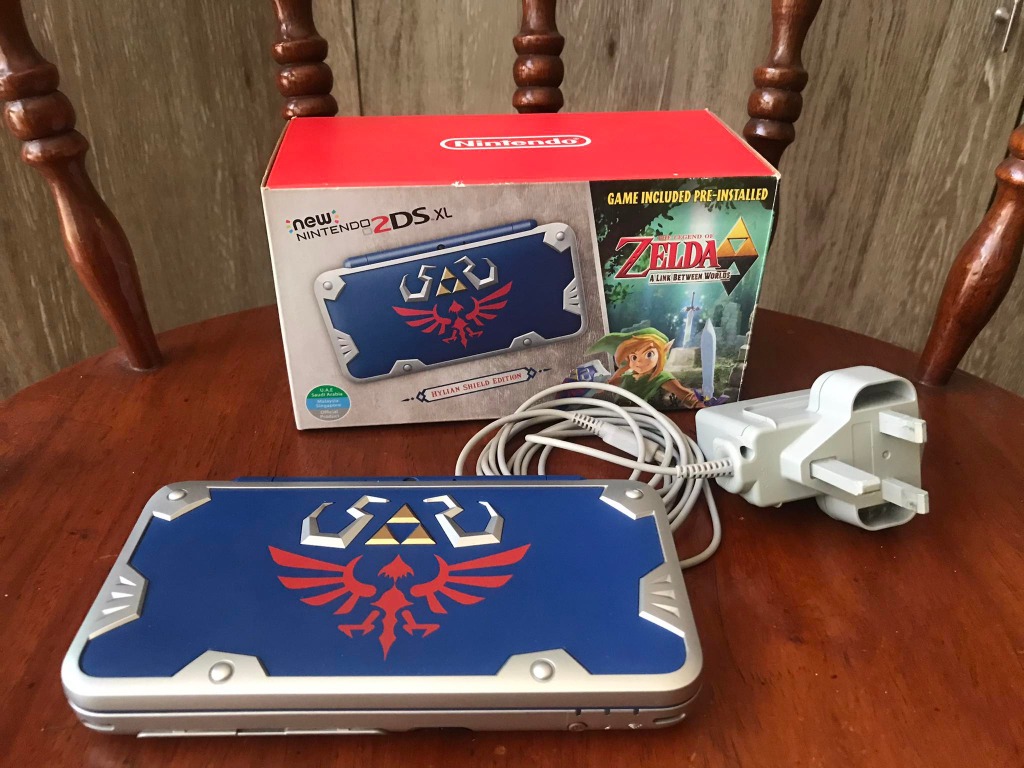 2ds xl hylian shield edition Clearance