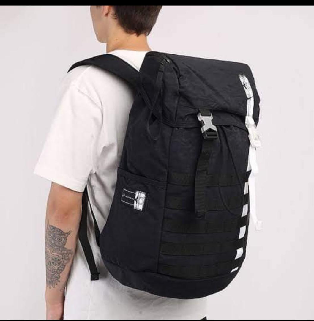 Nike varsity backpack deals
