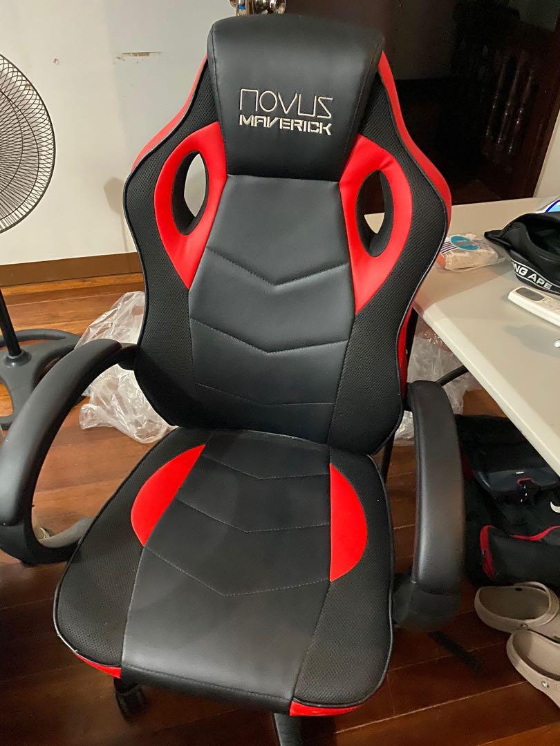 Novus maverick 2025 gaming chair price