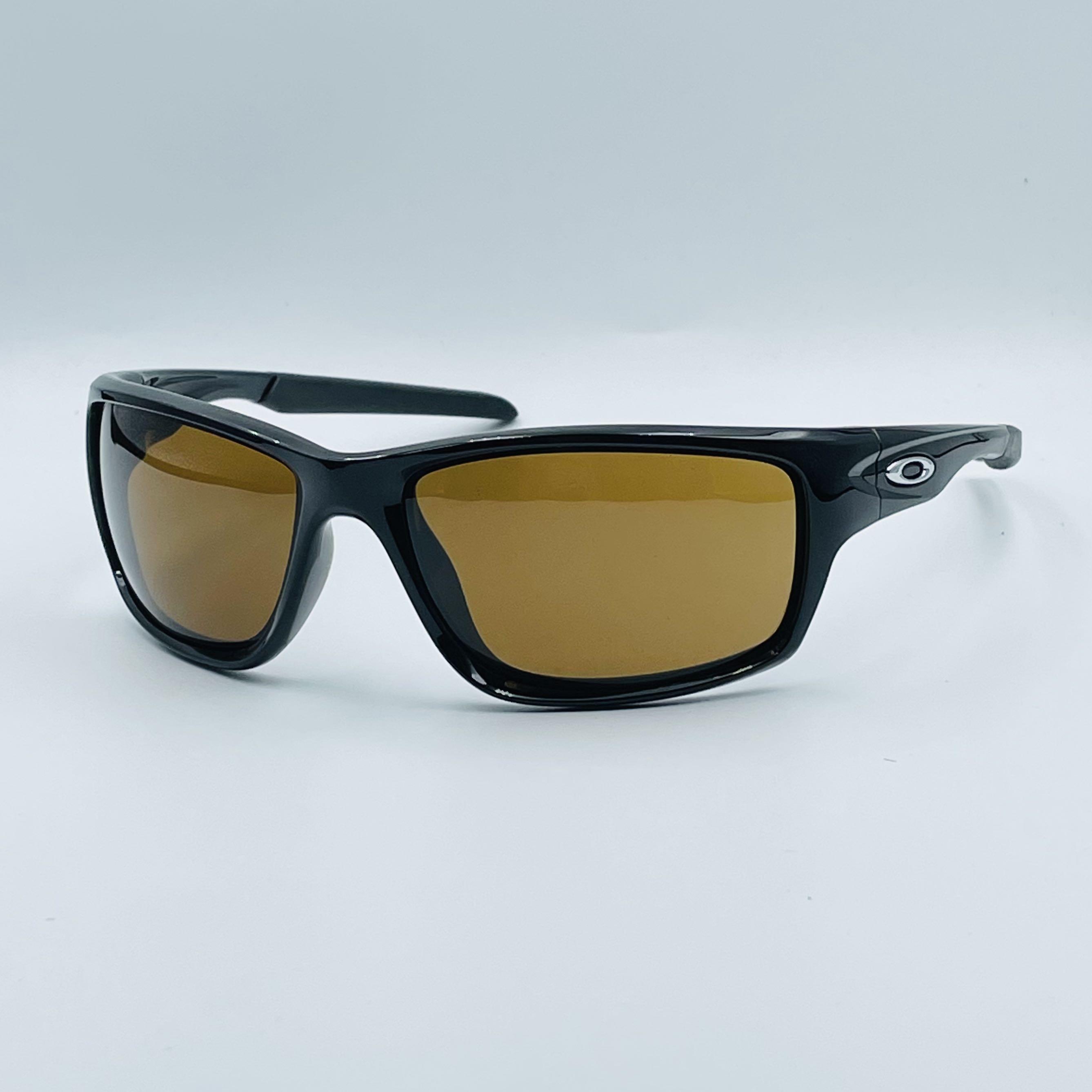 Oakley Canteen Polished Black Polarized Bronze, Men's Fashion, Watches &  Accessories, Sunglasses & Eyewear on Carousell