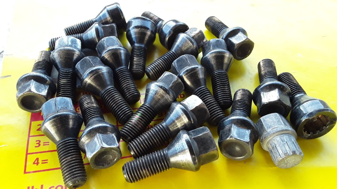 Original BMW Wheel Nut Bolt (set), Car Parts & Accessories, Mags and