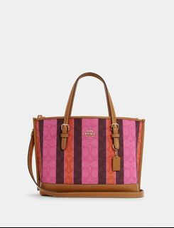 (Category: ) located in . Submitted by classybellaboutique (Listing ID 1145702811, Image 1). Description: .