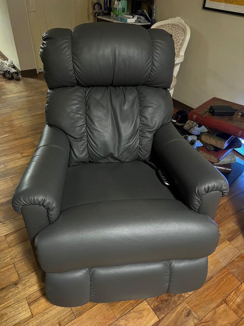Original La-Z-Boy, Furniture & Home Living, Furniture, Chairs on Carousell
