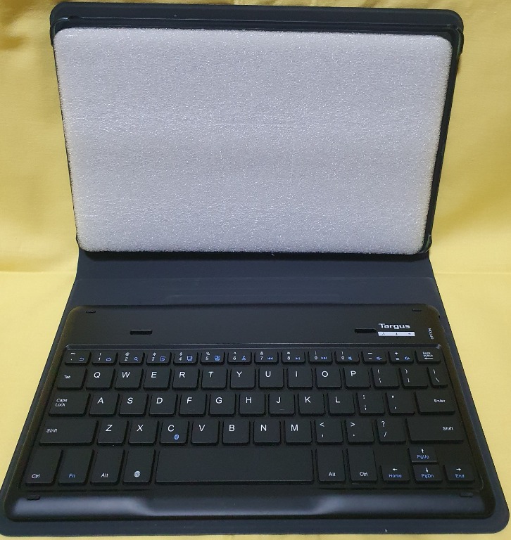 TARGUS BLUETOOTH KEYBOARD COVER FOR SAMSUNG TAB S6 LITE, Mobile Phones