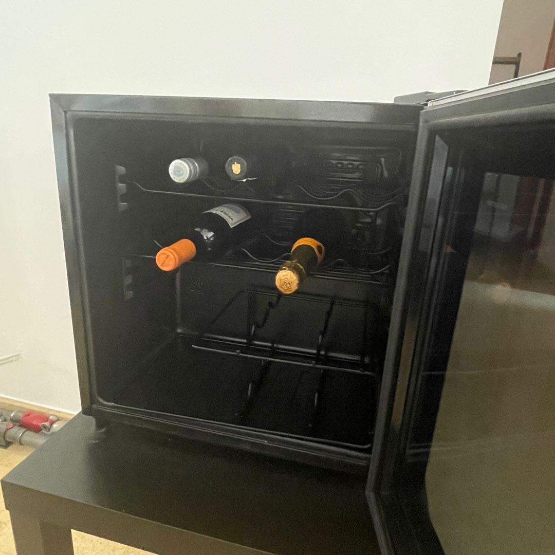 Tecno Wine Chiller, TV & Home Appliances, Kitchen Appliances, Wine