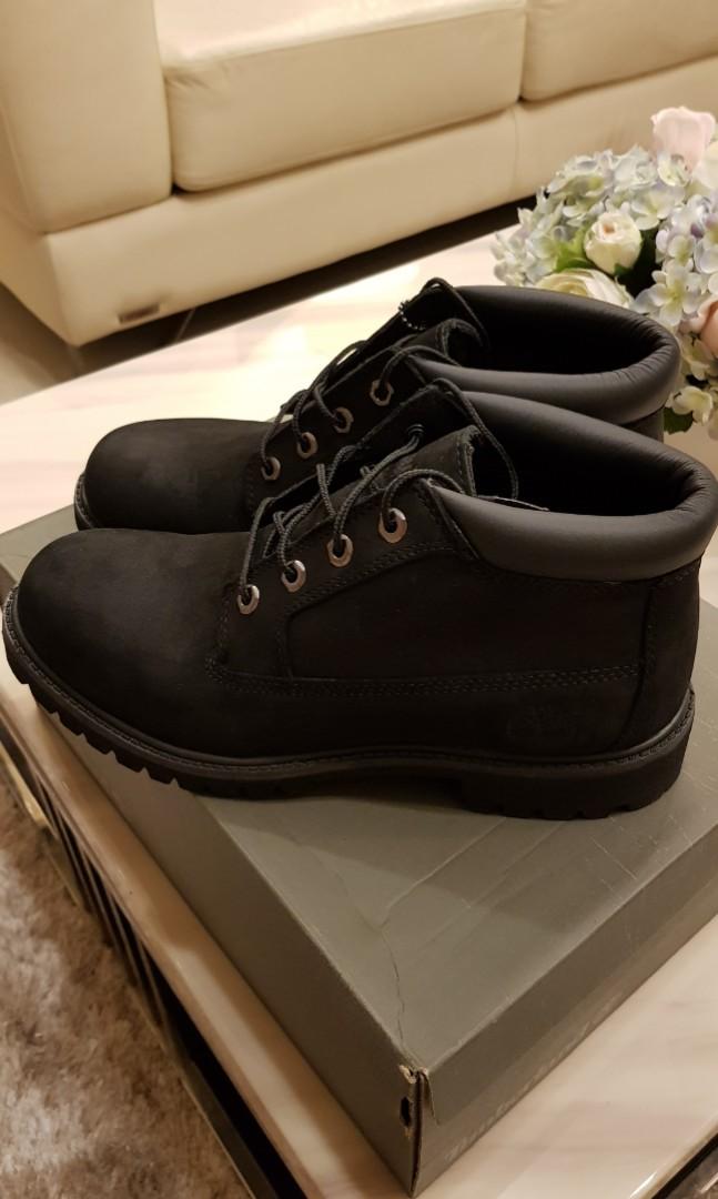 Takashimaya timberland shop
