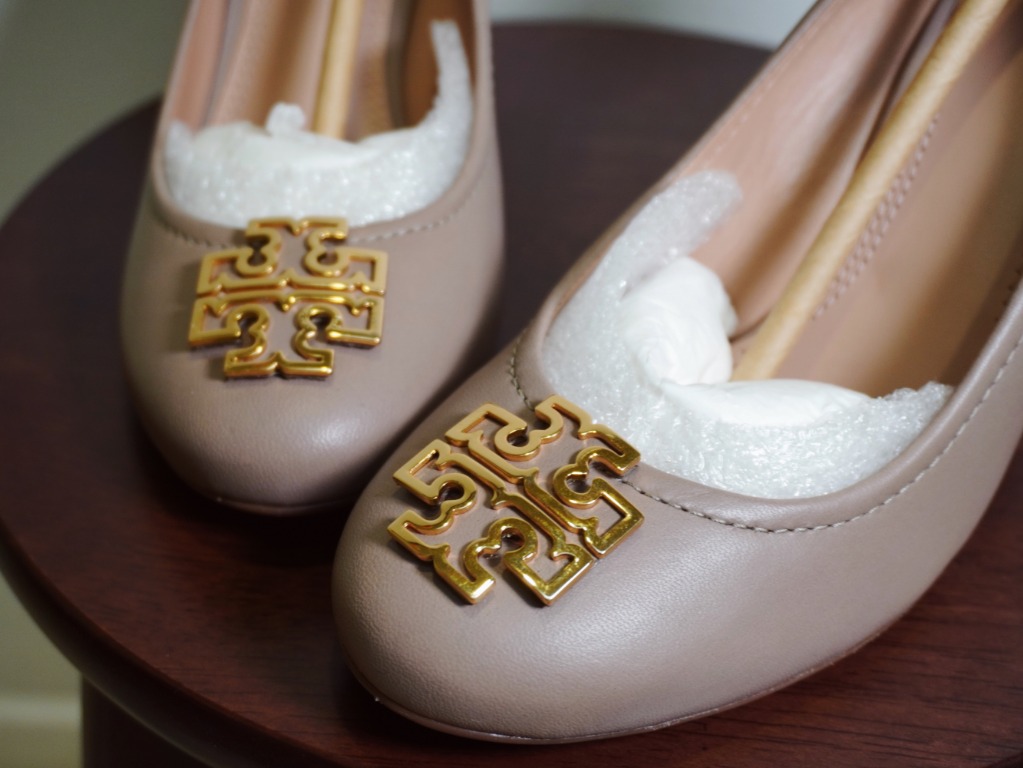 Tory burch melinda wedge hotsell