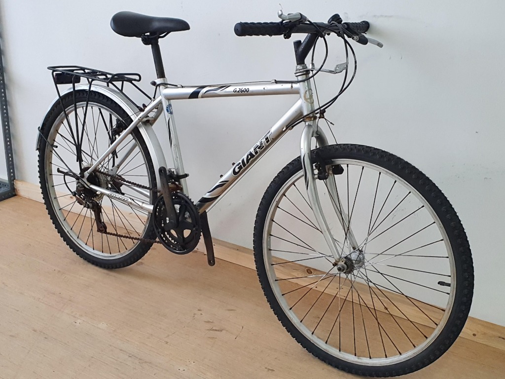 USED GIANT RETRO MTB MADE IN TAIWAN