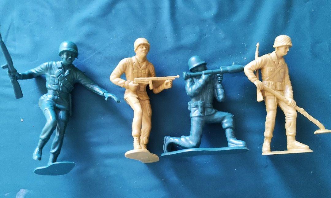 vintage plastic army men