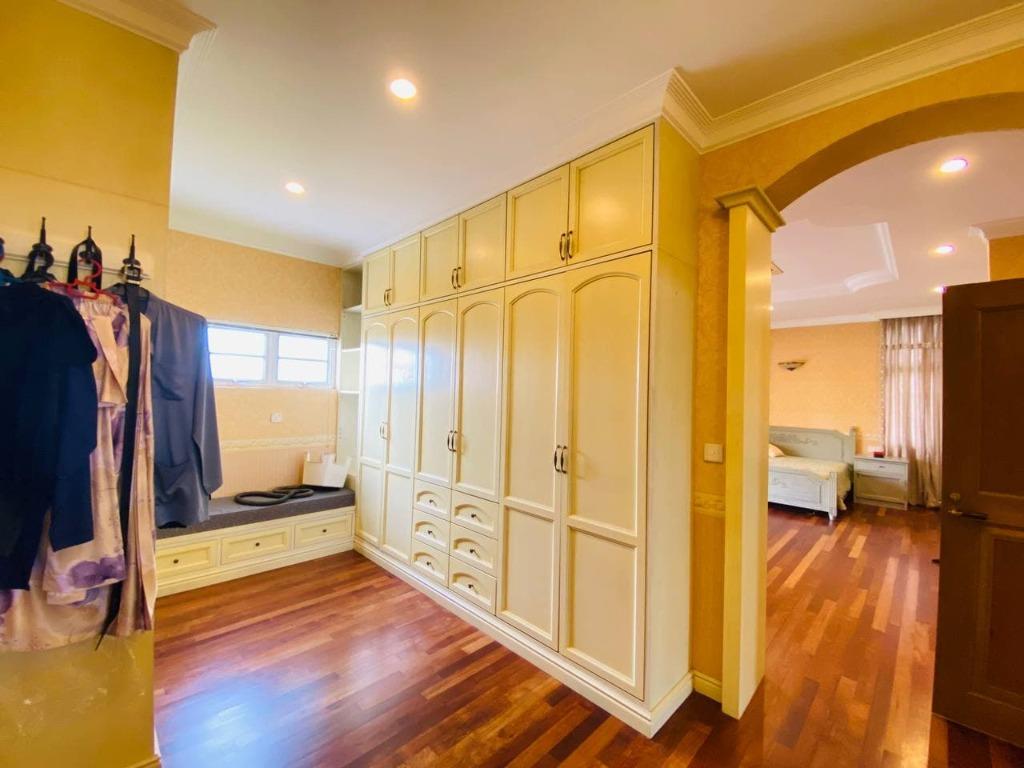 [WTS] FACING LAKE 2 Storey Perdana Lakeview Cyberjaya, Property, For