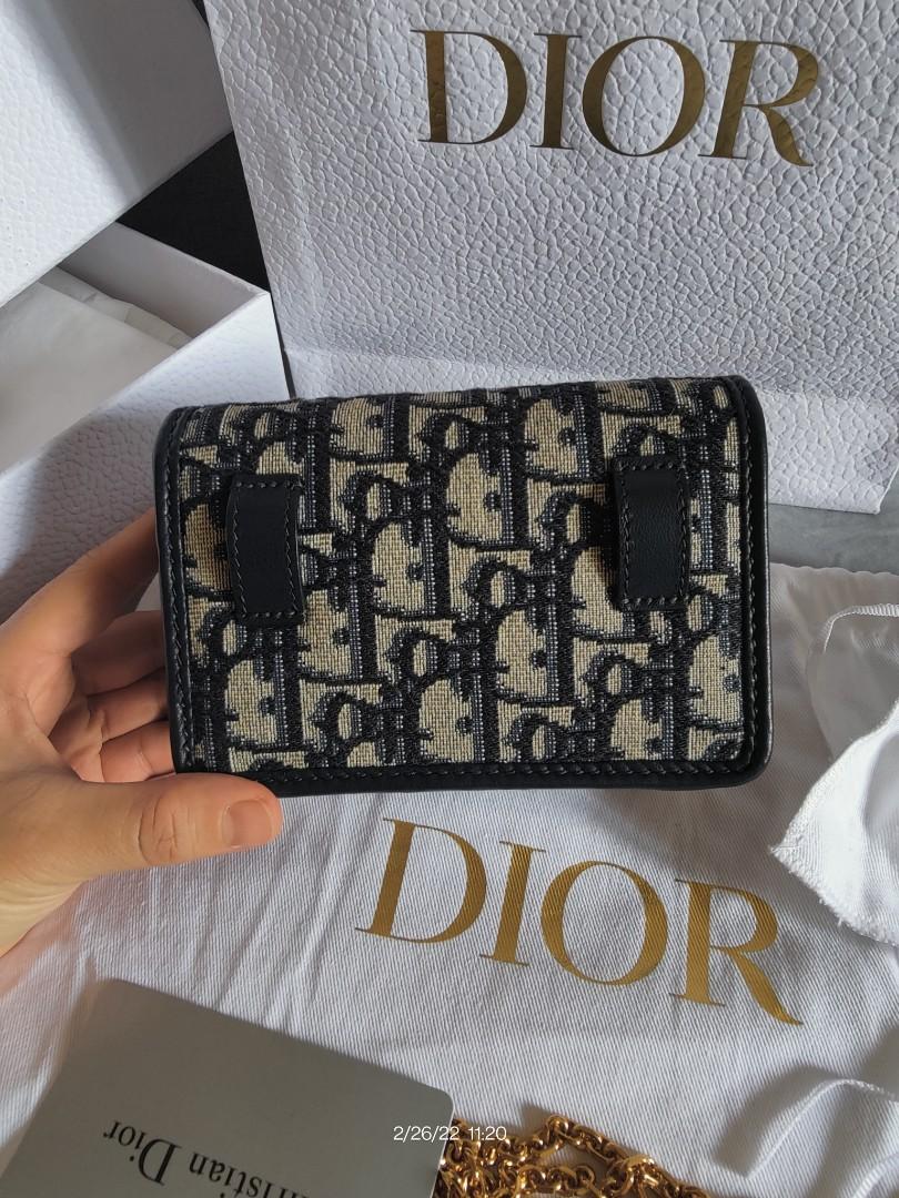 Dior 30 Montaigne nano pouch with chain, 名牌, 手袋及銀包- Carousell