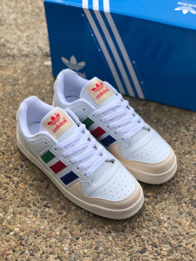 Adidas best sale supercourt red