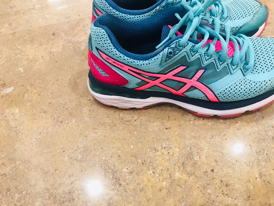 Asics training store shoes women