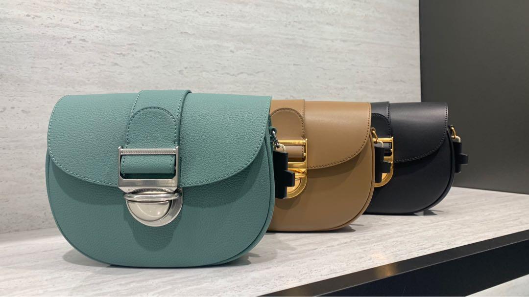 Authentic Charles & Keith (Category: Shoulder Bags) located in Quezon. Submitted by rmryte (Listing ID 1145915818, Image 3). Description: iterm shipped from singapore by batch.