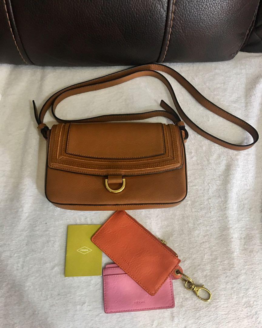 Authentic Fossil Sling Bag, Luxury, Bags & Wallets on Carousell