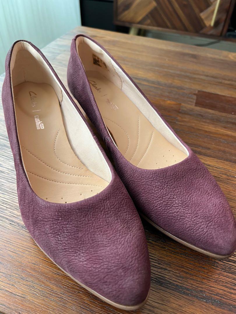 BNIB Clarks Burgundy Heels, Women's Fashion, Footwear, Heels on Carousell