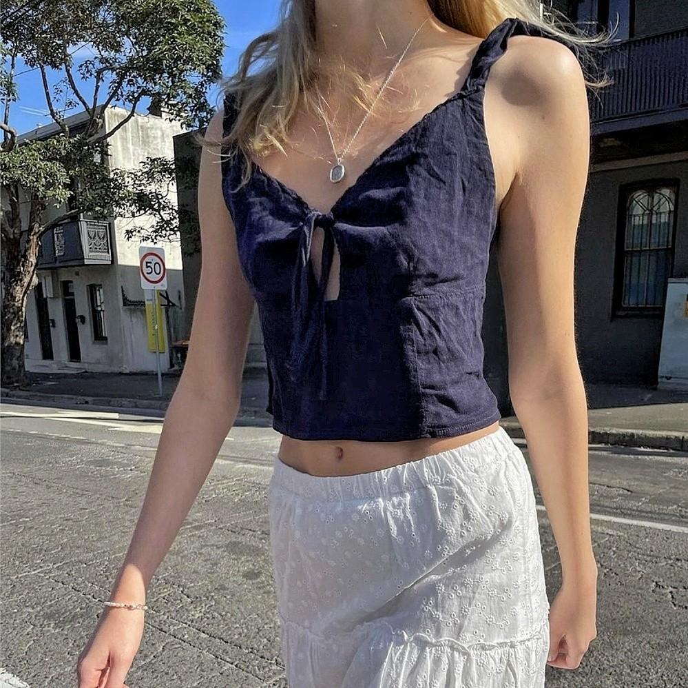 INSTOCK] Brandy Melville isabelle tank tiffany button ruffle navy