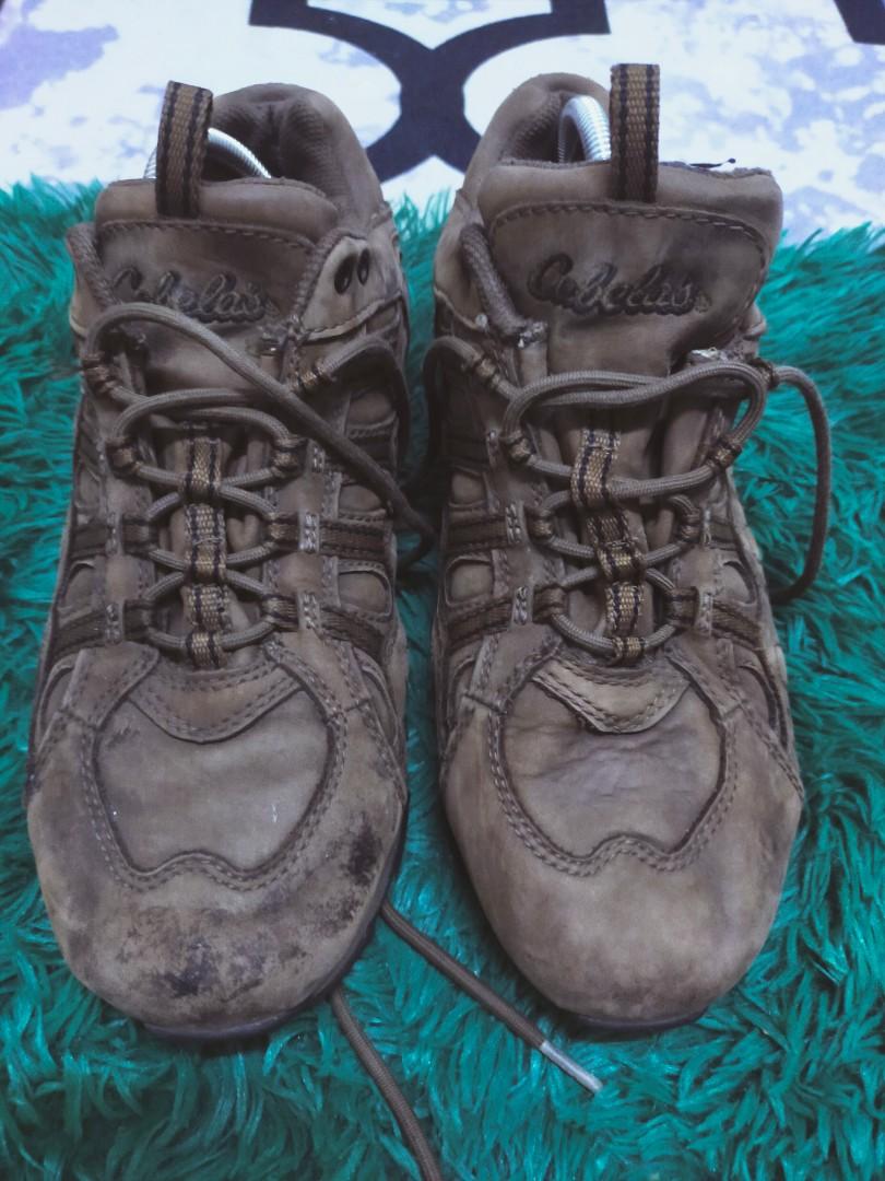 Cabelas trail full leather 9uk 28cm Men s Fashion Footwear