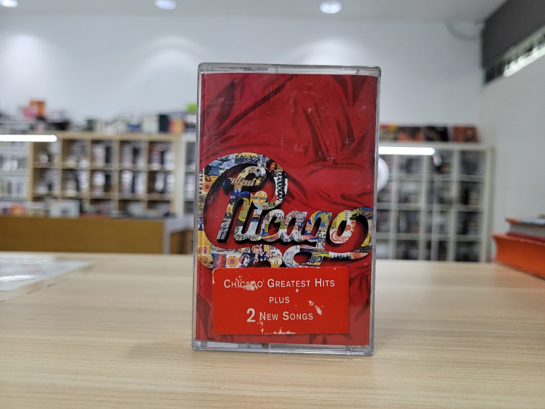 Cassette) The Heart of Chicago 1967-1997, Hobbies & Toys, Music