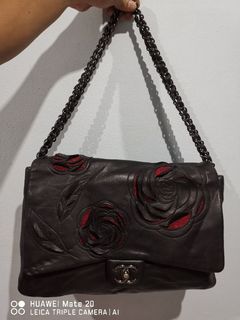 (Category: ) located in . Submitted by Handbags_90 (Listing ID 1145900716, Image 1). Description: .