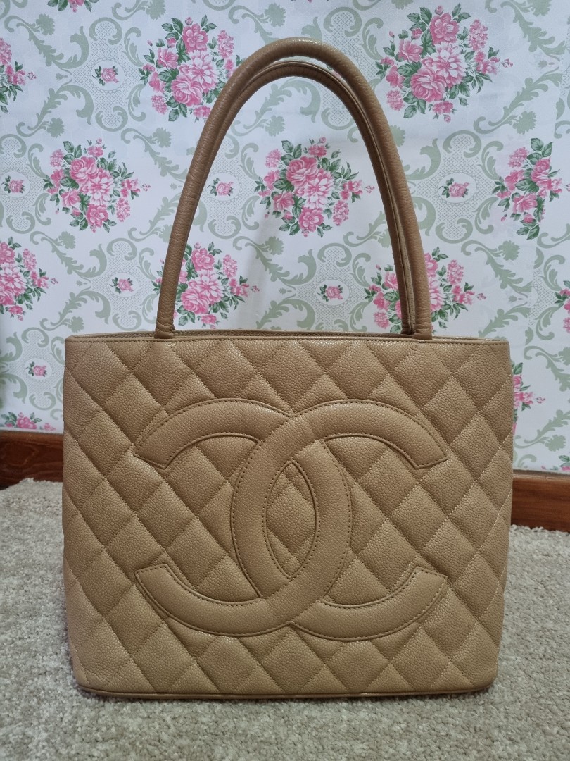 Chanel Medallion Tote Beige Caviar, Women's Fashion, Bags & Wallets,  Shoulder Bags on Carousell