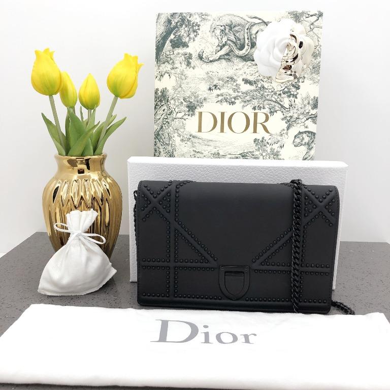 Diorama matte black discount