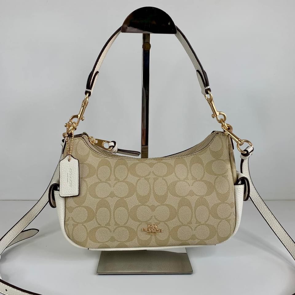 Coach Pennie Shoulder Bag 25 in Signature Canvas, Women's Fashion, Bags