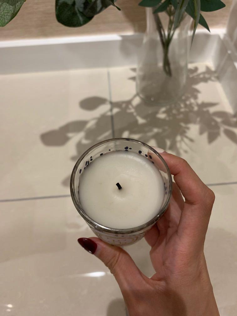 Diptyque flocon scented candle, Furniture & Home Living, Home Decor