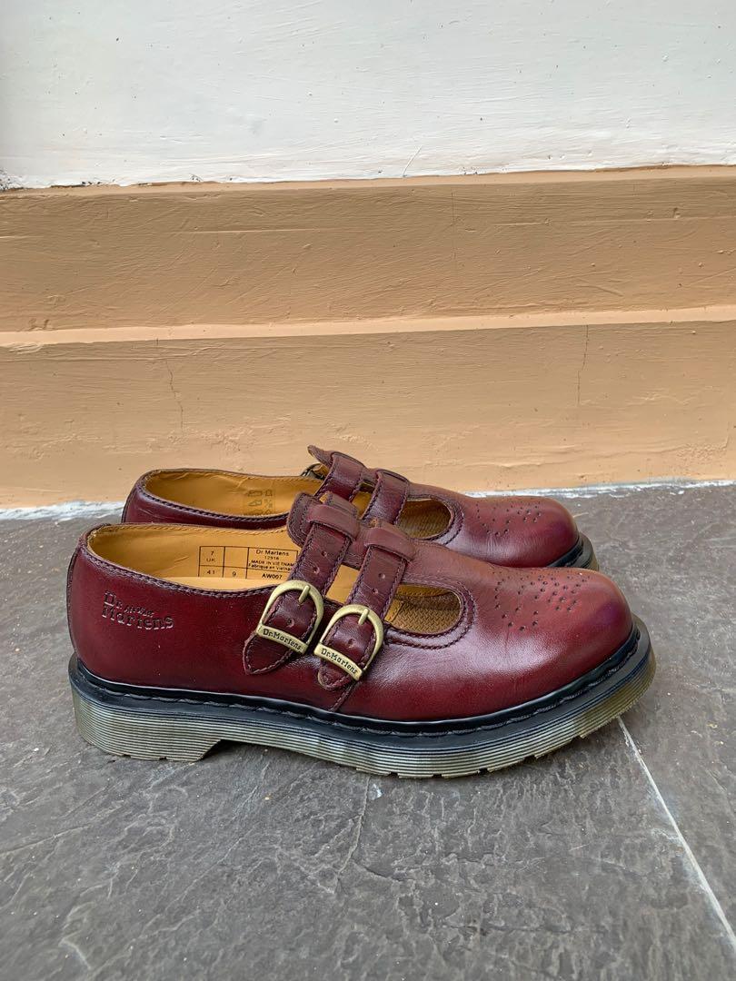 Dr martens polley cherry hot sale red