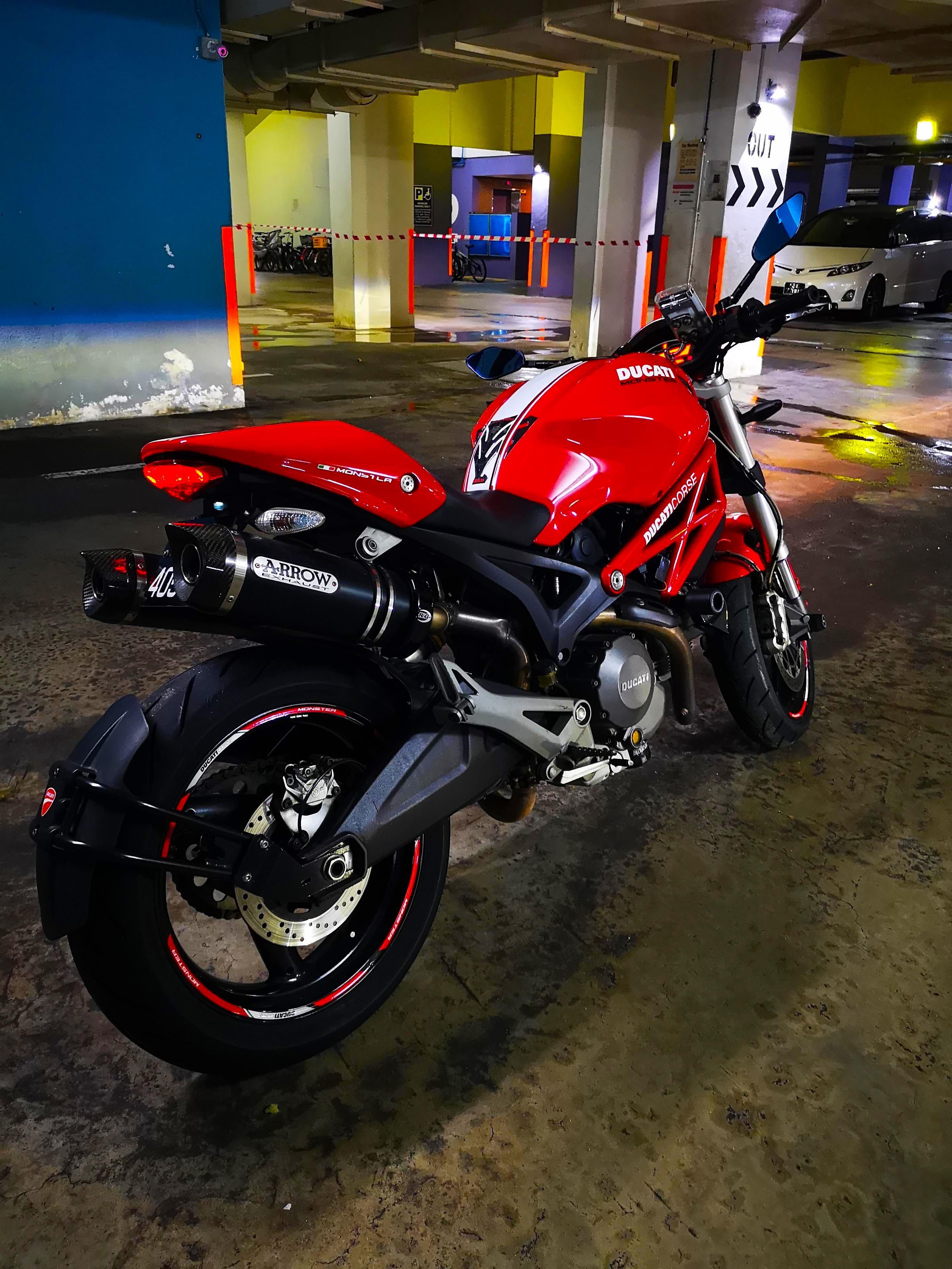 Ducati monster 2031 hotsell
