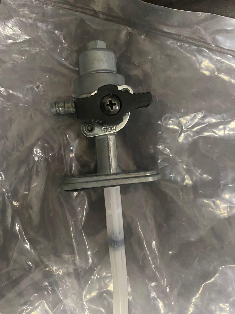 FZ16 fuel cork, Motorcycles, Motorcycle Accessories on Carousell
