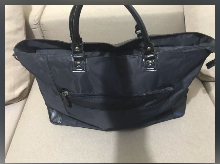 Giordano Duffle Bag, Luxury, Bags & Wallets on Carousell