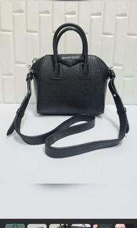 (Category: ) located in . Submitted by loving_preloved_items (Listing ID 1145866154, Image 1). Description: .